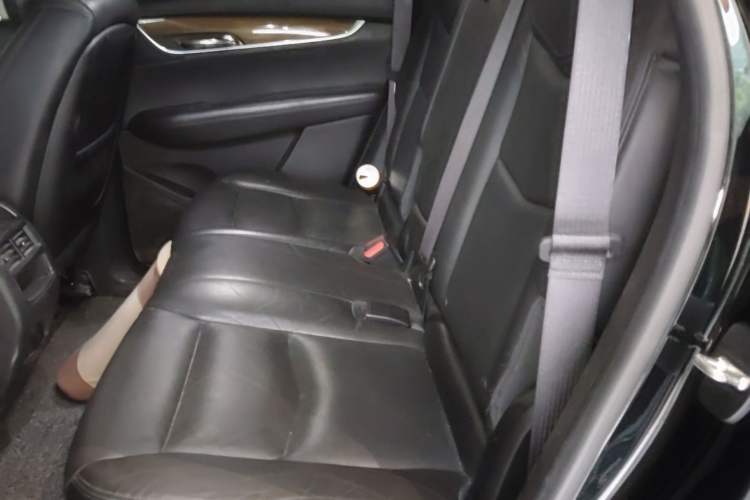 Used Cadillac XT5 2018 28E Four-Wheel Drive Leading Version Left Rear Seat