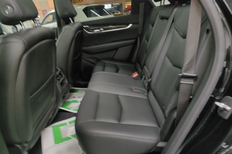 Used Cadillac XT5 2018 28E Four-Wheel Drive Tech Version Left Rear Seat