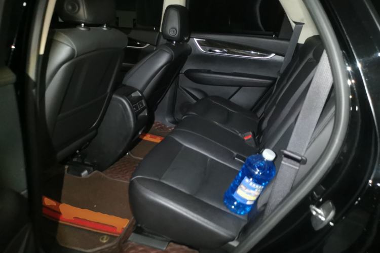 Used Cadillac XT5 2018 25T Luxury Model Left Rear Seat