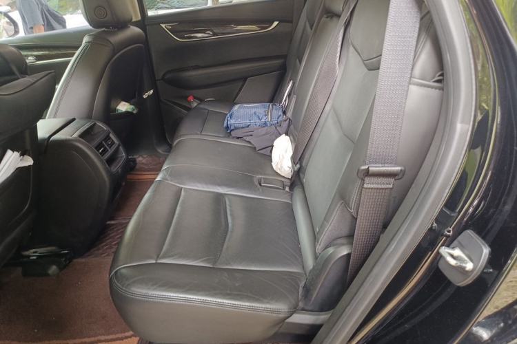 Used Cadillac XT5 2018 25T Luxury Model Left Rear Seat