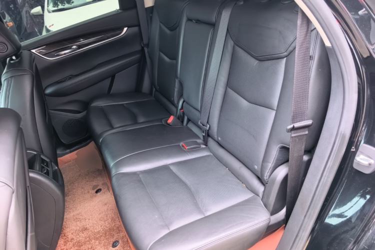 Used Cadillac XT5 2018 25T Luxury Model Left Rear Seat