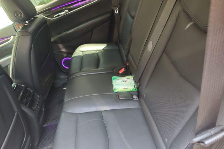 Used Cadillac XT5 2018 25T Luxury Model Left Rear Seat
