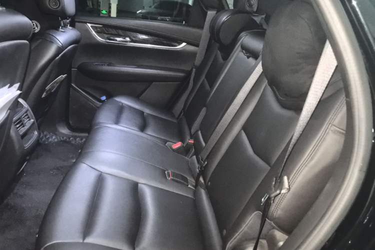 Used Cadillac XT5 2018 28E Four-Wheel Drive Tech Version Left Rear Seat