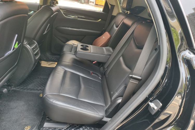Used Cadillac XT5 2018 25T Luxury Model Left Rear Seat