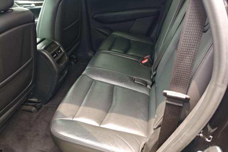 Used Cadillac XT5 2018 25T Luxury Model Left Rear Seat