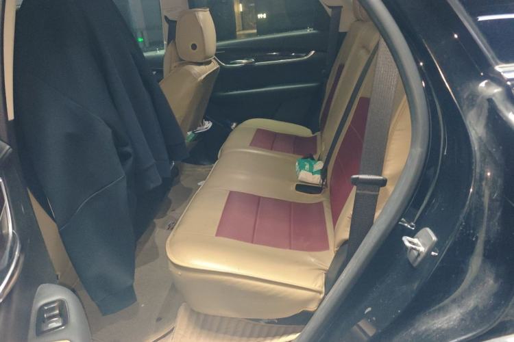 Used Cadillac XT5 2018 25T Luxury Model Left Rear Seat