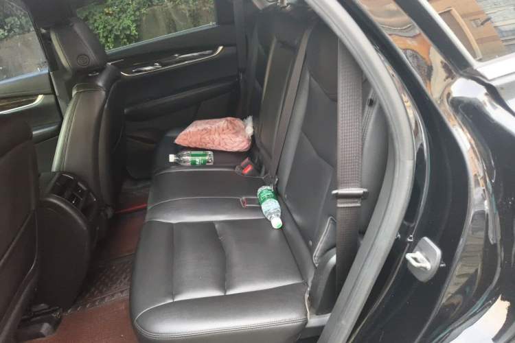 Used Cadillac XT5 2018 25T Tech Model Left Rear Seat