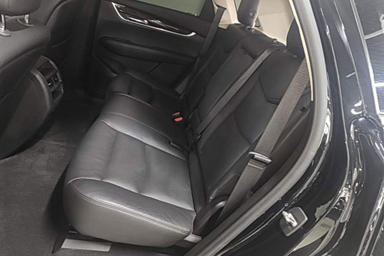Used Cadillac XT5 2018 25T Luxury Model Left Rear Seat