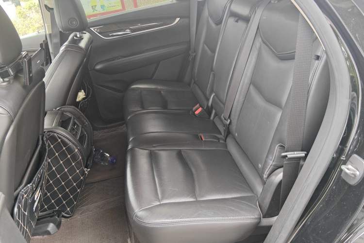 Used Cadillac XT5 2018 25T Luxury Model Left Rear Seat