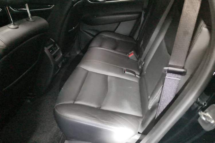 Used Cadillac XT5 2018 25T Luxury Model Left Rear Seat
