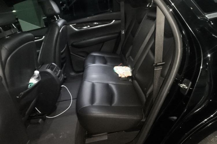 Used Cadillac XT5 2018 28E Four-Wheel Drive Tech Version Left Rear Seat