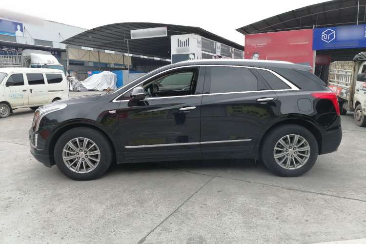 Used Cadillac XT5 2018 28T Four-Wheel Drive Luxury Model Left Side