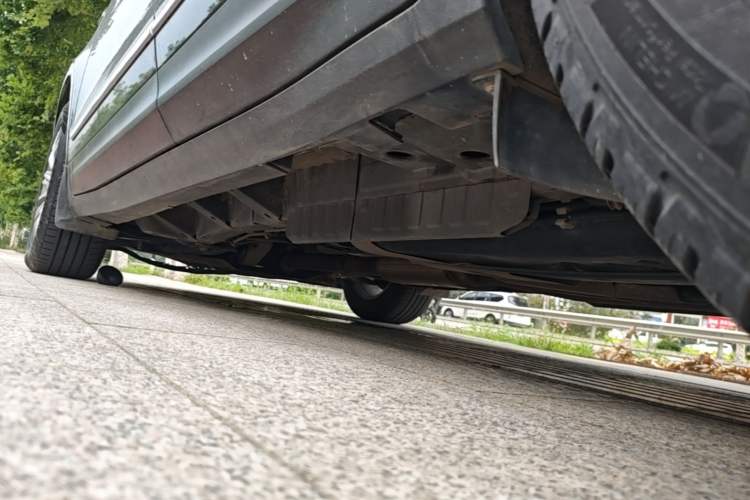Used Cadillac XT5 2018 25T Luxury Model Left Side Sill