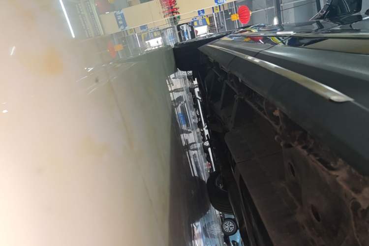 Used Cadillac XT5 2018 25T Luxury Model Left Side Sill