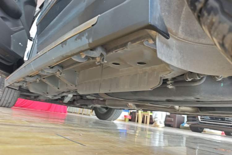 Used Cadillac XT5 2018 25T Luxury Model Left Side Sill