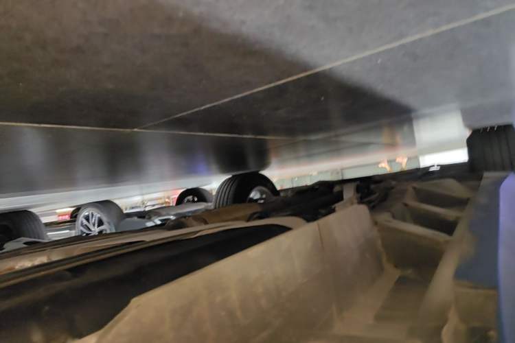 Used Cadillac XT5 2018 28E Four-Wheel Drive Tech Version Left Side Sill