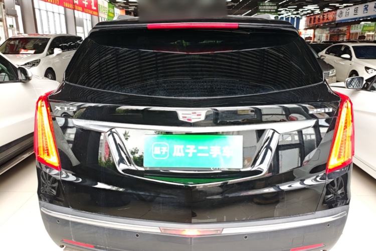 Used Cadillac XT5 2018 25T Luxury Model Rear