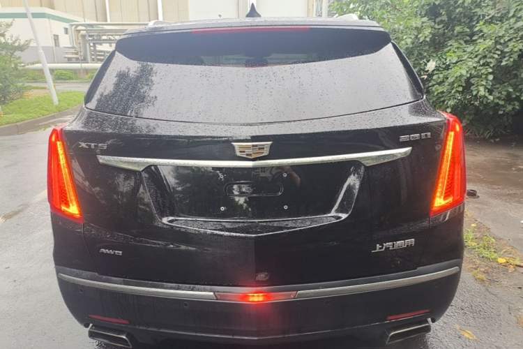 Used Cadillac XT5 2018 28T Four-Wheel Drive Luxury Model Rear