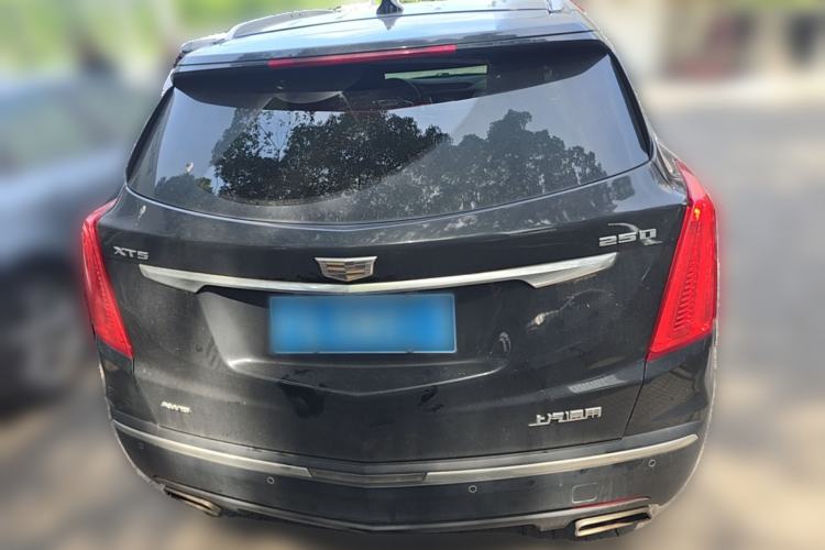 Used Cadillac XT5 2018 25T Luxury Model Rear