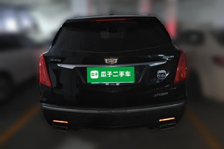 Used Cadillac XT5 2018 25T Luxury Model Rear
