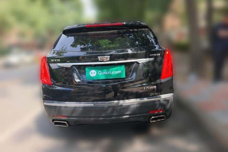 Used Cadillac XT5 2018 25T Luxury Model Rear