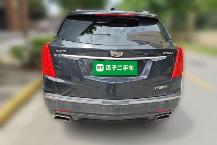 Used Cadillac XT5 2018 25T Luxury Model Rear