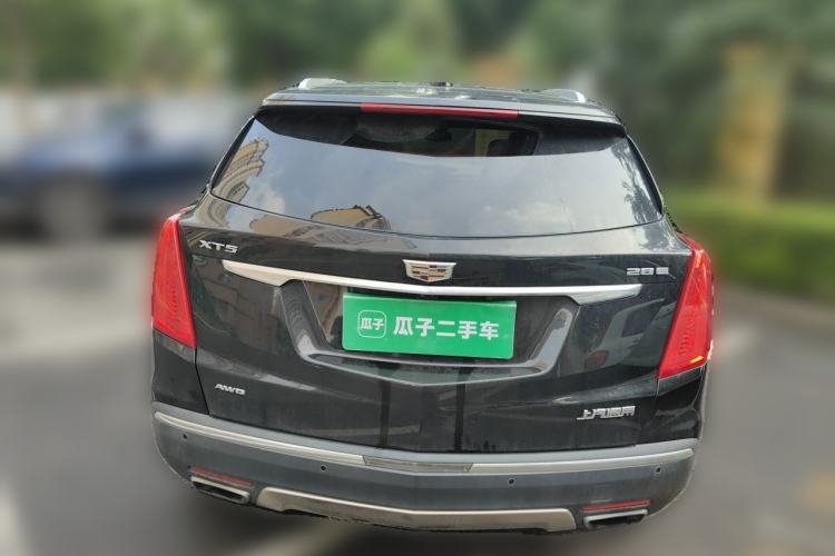 Used Cadillac XT5 2018 28E 4x4 Platinum Edition Rear