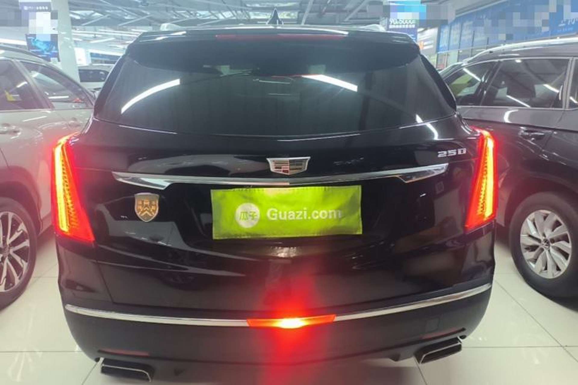 Used Cadillac XT5 2018 25T Luxury Model Rear