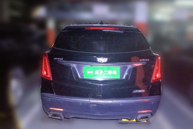 Used Cadillac XT5 2018 25T Luxury Model Rear
