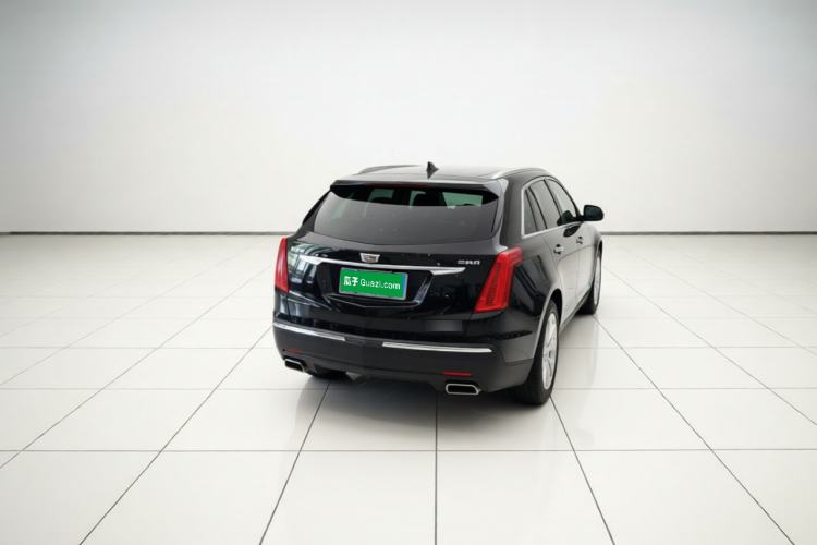 Used Cadillac XT5 2018 25T Luxury Model Rear