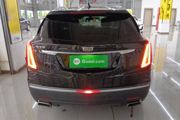 Used Cadillac XT5 2018 25T Luxury Model Rear
