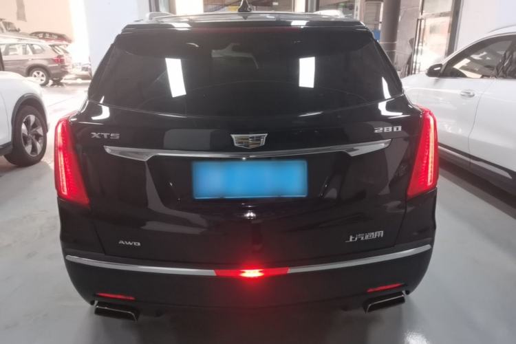 Used Cadillac XT5 2018 28T Four-Wheel Drive Luxury Model Rear