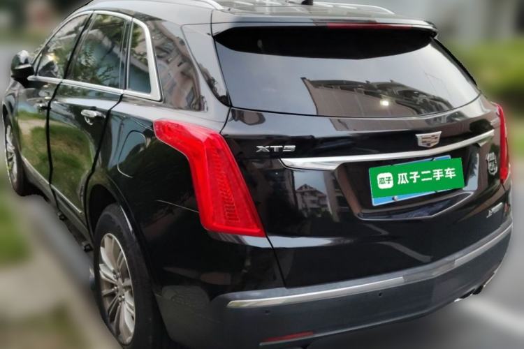 Used Cadillac XT5 2018 25T Luxury Model Rear Left 45 Deg
