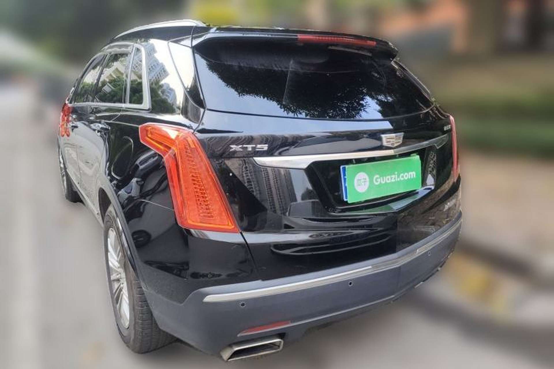 Used Cadillac XT5 2018 25T Luxury Model Rear Left 45 Deg