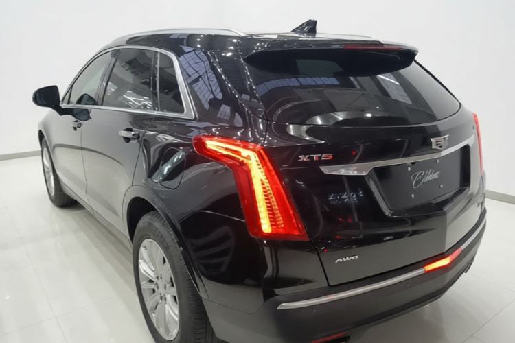 Used Cadillac XT5 2018 28E Four-Wheel Drive Tech Version Rear Left 45 Deg