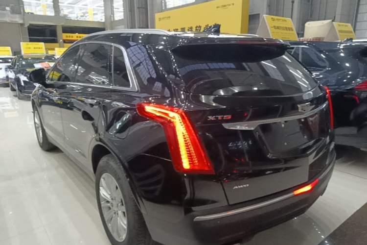 Used Cadillac XT5 2018 28E Four-Wheel Drive Tech Version Rear Left 45 Deg