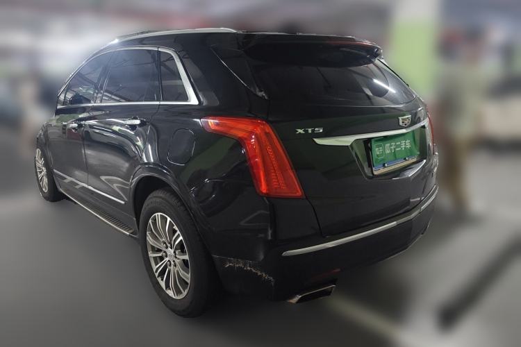 Used Cadillac XT5 2018 25T Luxury Model Rear Left 45 Deg