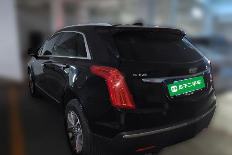 Used Cadillac XT5 2018 25T Luxury Model Rear Left 45 Deg