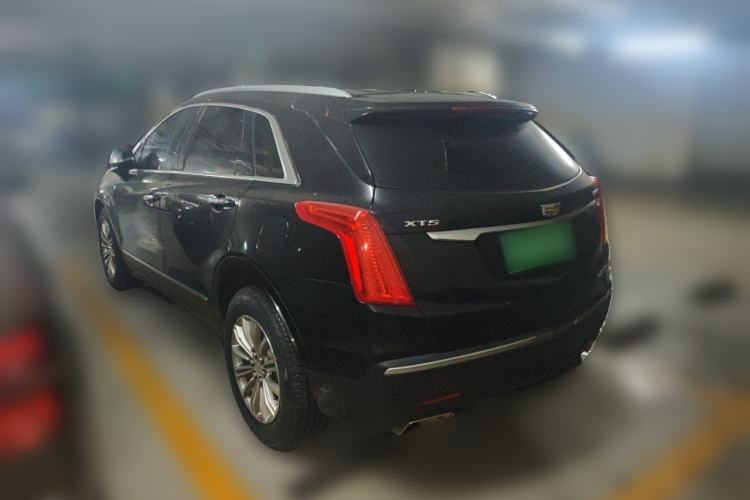 Used Cadillac XT5 2018 25T Luxury Model Rear Left 45 Deg