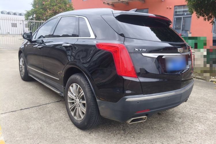 Used Cadillac XT5 2018 25T Luxury Model Rear Left 45 Deg