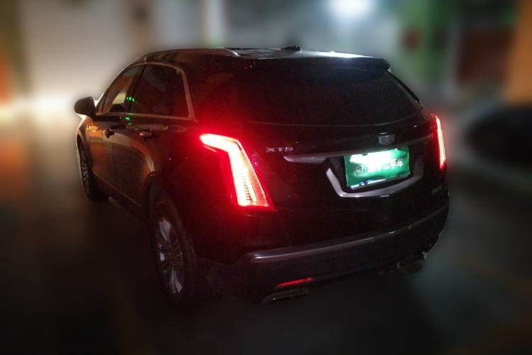 Used Cadillac XT5 2018 25T Luxury Model Rear Left 45 Deg