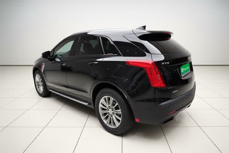 Used Cadillac XT5 2018 28T Four-Wheel Drive Luxury Model Rear Left 45 Deg
