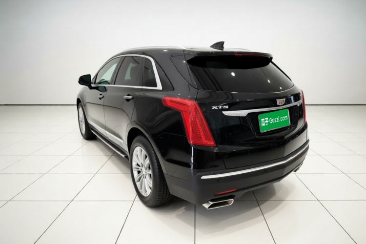 Used Cadillac XT5 2018 25T Luxury Model Rear Left 45 Deg