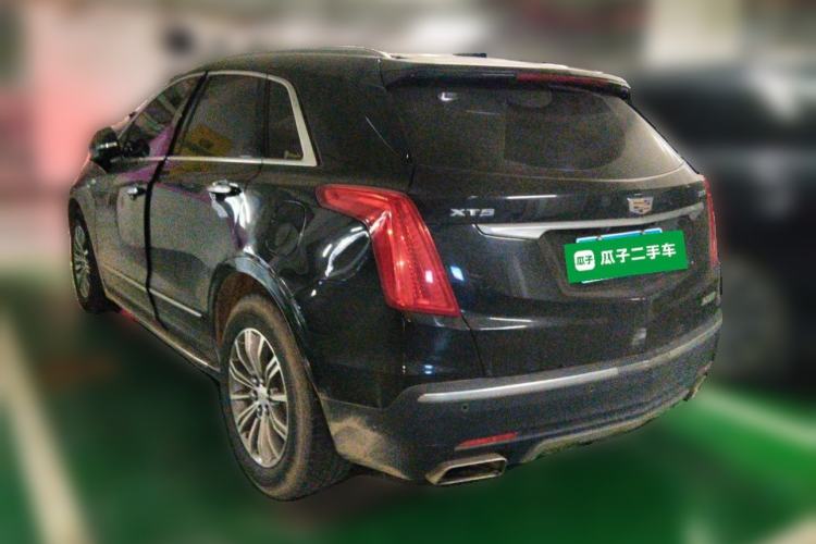 Used Cadillac XT5 2018 25T Luxury Model Rear Left 45 Deg
