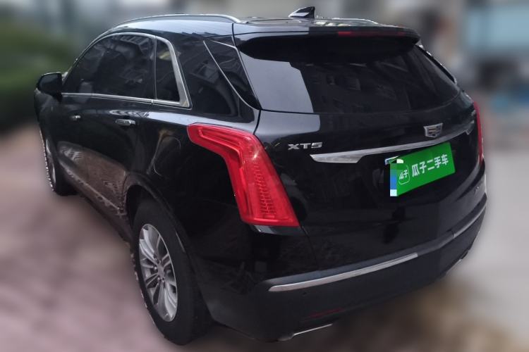 Used Cadillac XT5 2018 25T Luxury Model Rear Left 45 Deg