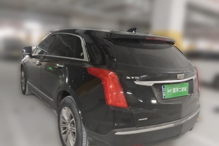 Used Cadillac XT5 2018 28T Four-Wheel Drive Luxury Model Rear Left 45 Deg