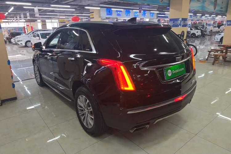 Used Cadillac XT5 2018 25T Luxury Model Rear Left 45 Deg