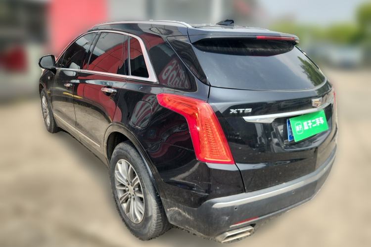 Used Cadillac XT5 2018 25T Luxury Model Rear Left 45 Deg