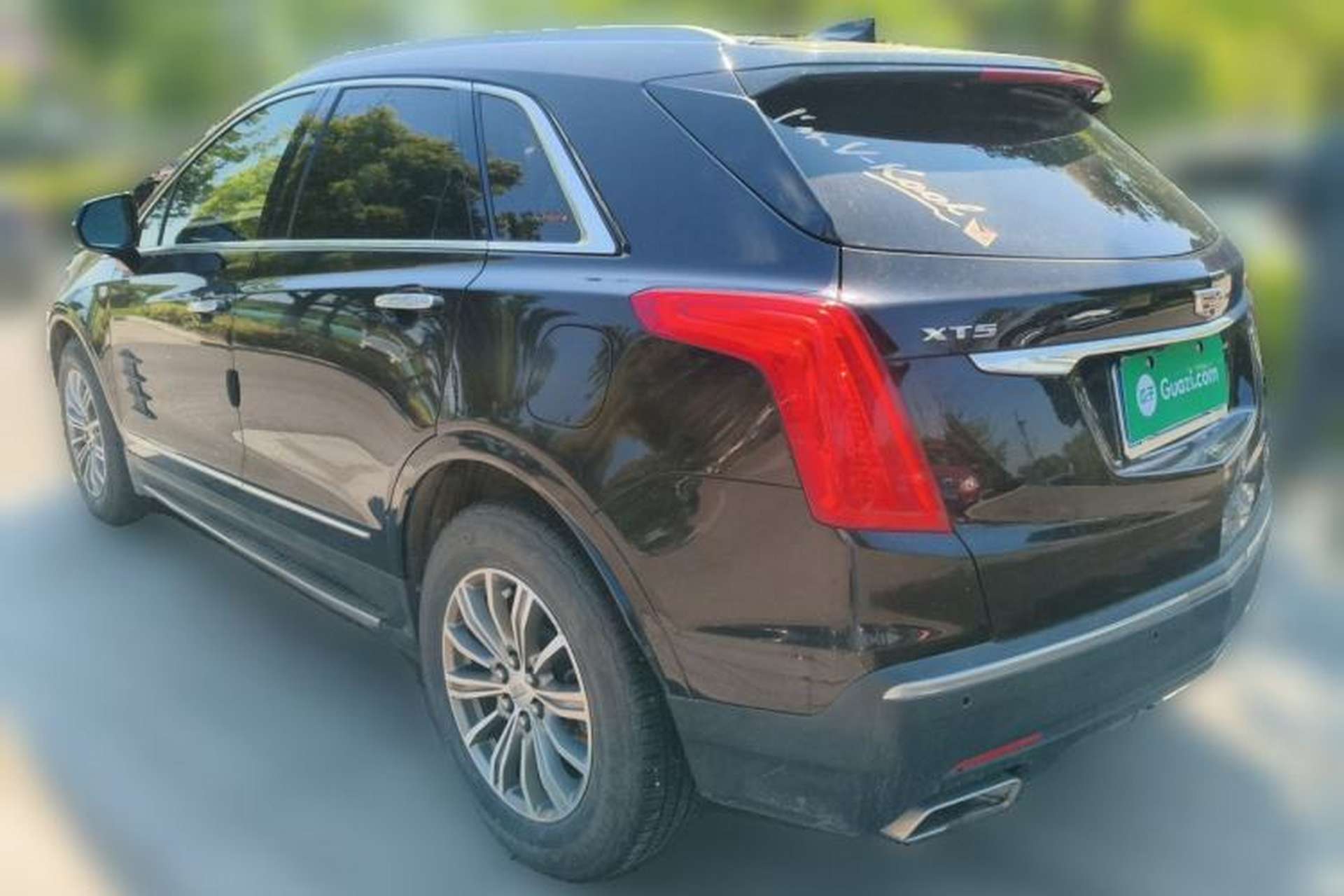 Used Cadillac XT5 2018 25T Luxury Model Rear Left 45 Deg