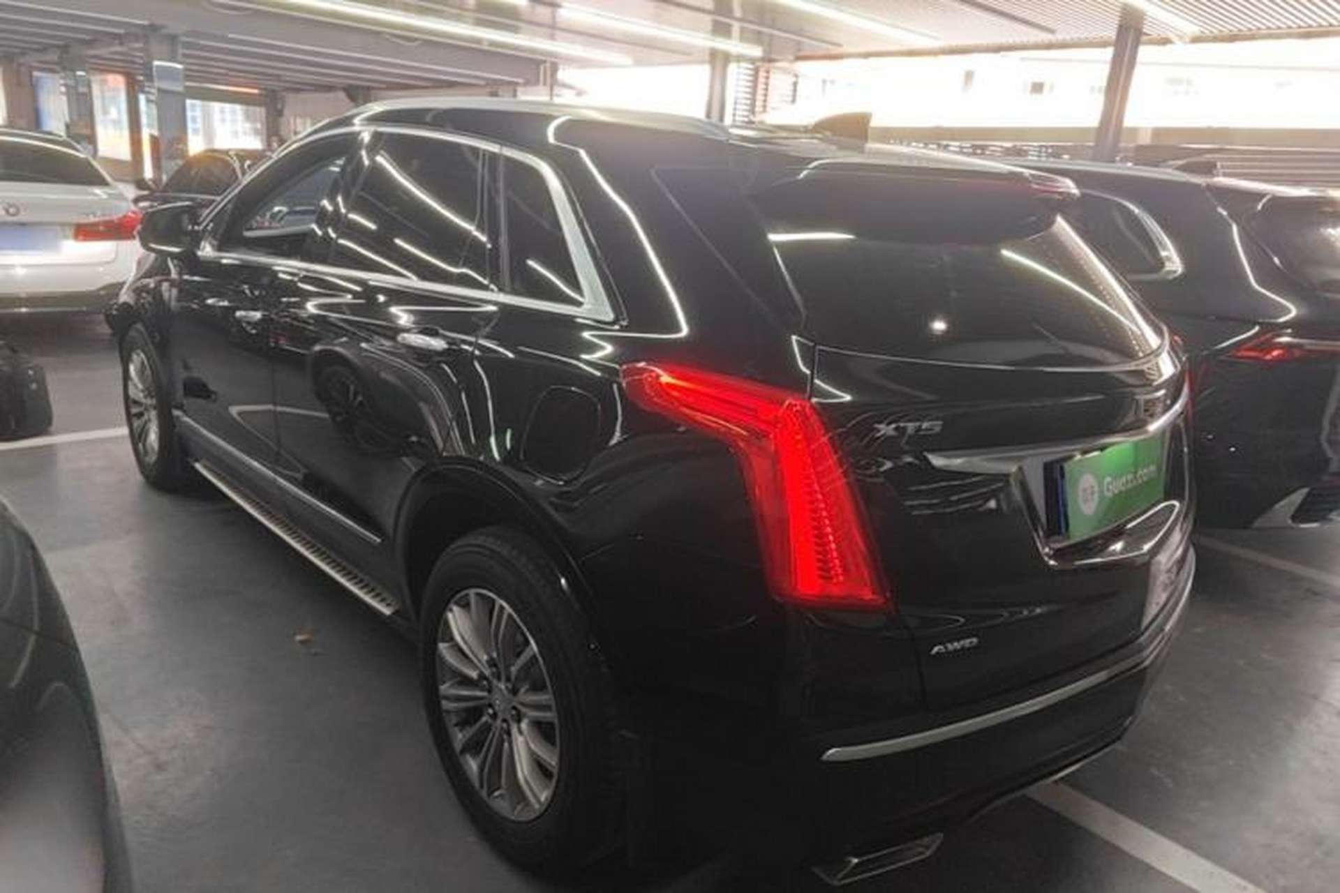 Used Cadillac XT5 2018 28T Four-Wheel Drive Luxury Model Rear Left 45 Deg